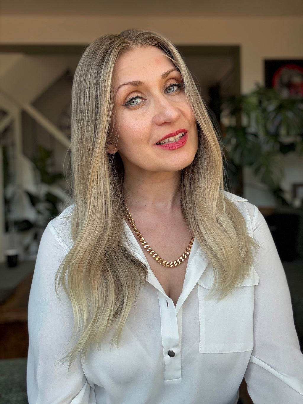 Diana Glueless 13x6 Lace Top Wig 18” Long (Medium 22.5")