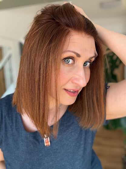 Laura Glueless Lace Top Wig 10" BOB (Small -21.5")