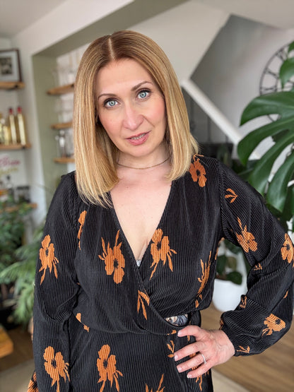 Christina Peluca de encaje estilo BOB de 10" (pequeña)