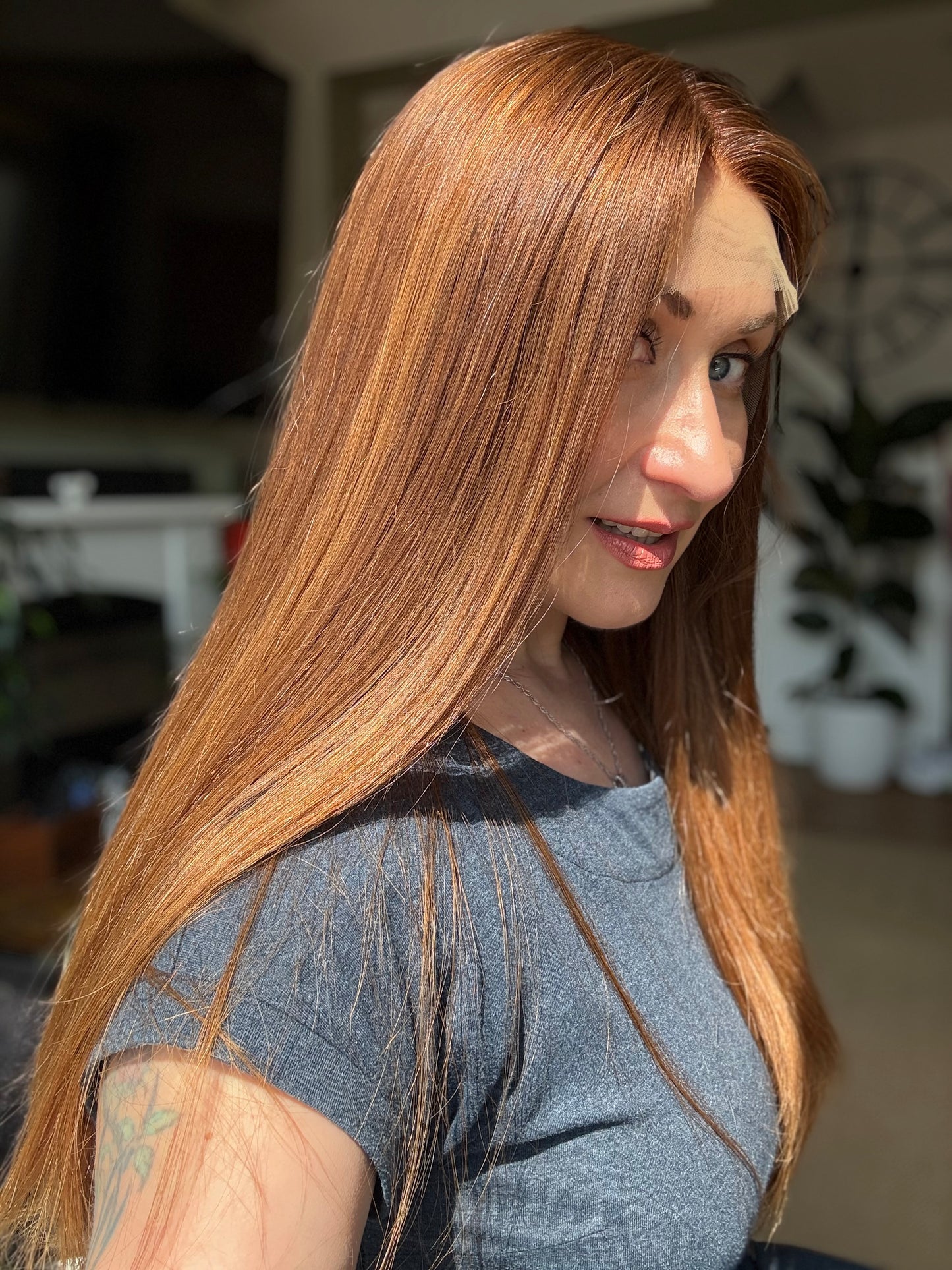 Laura Hand tied Glueless Lace Top Wig 20" Long (Small)