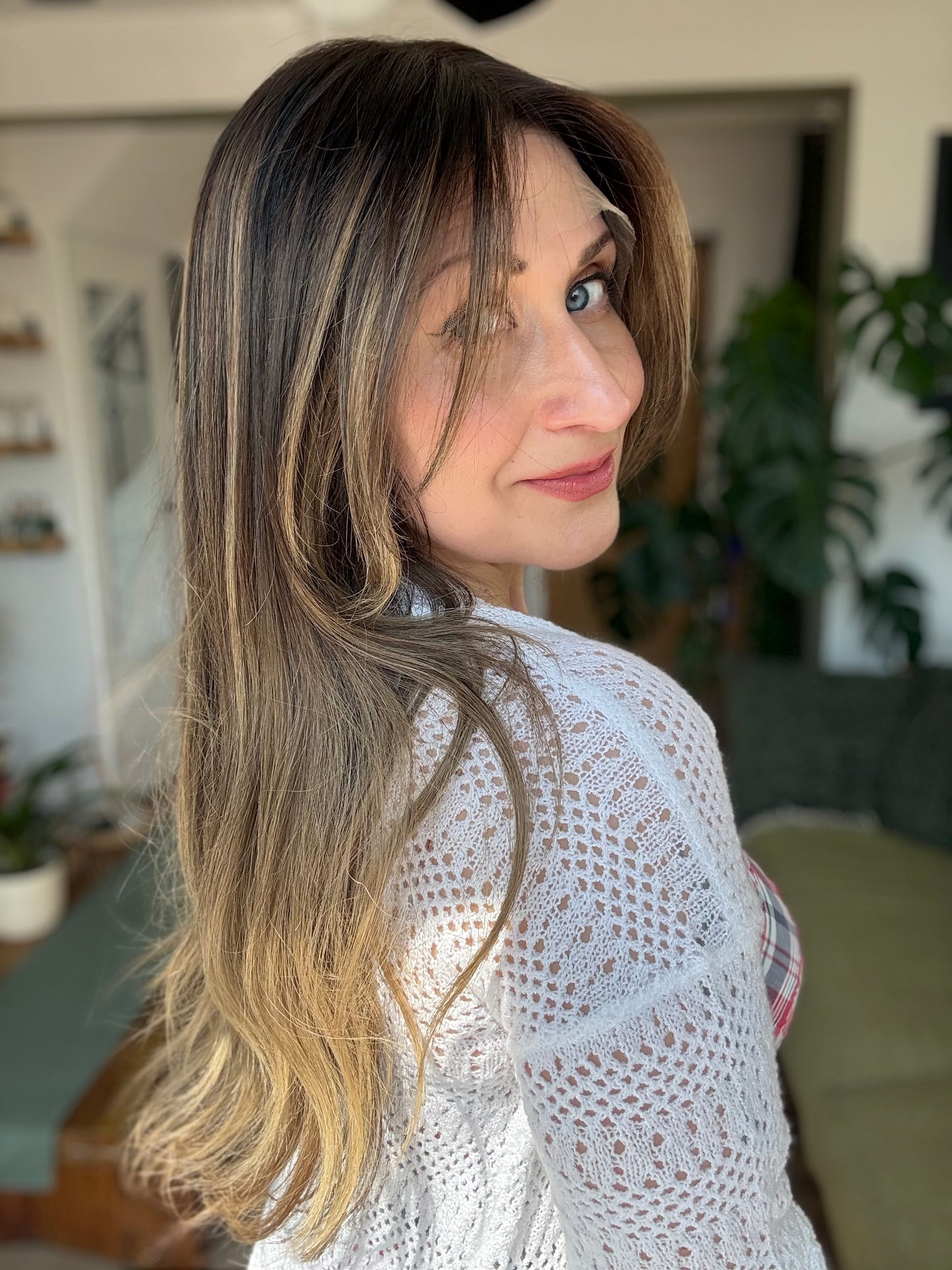 Bella Glueless Hand tied Lace Top Wig 20" (Small)