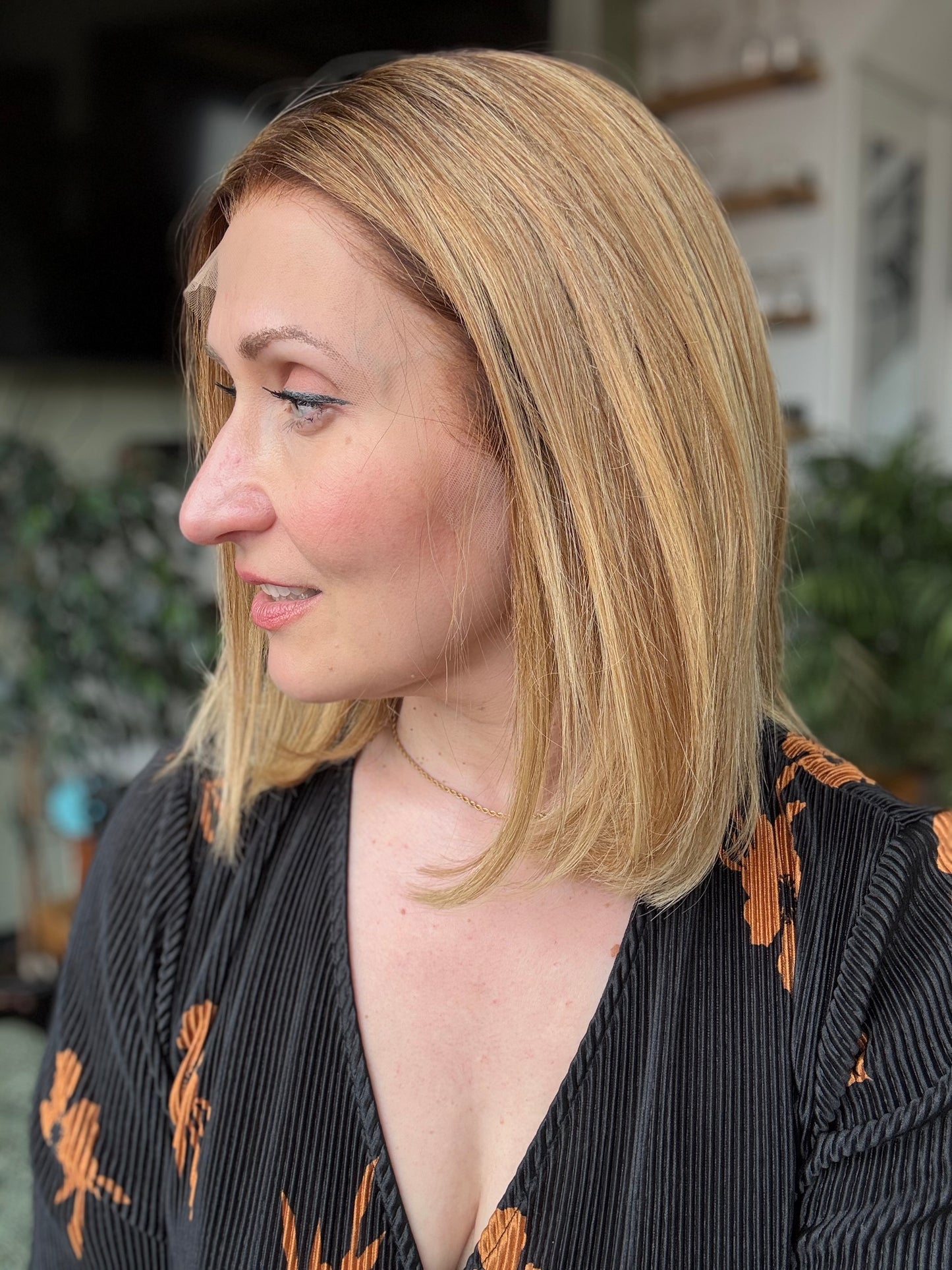 Christina Peluca de encaje estilo BOB de 10" (pequeña)