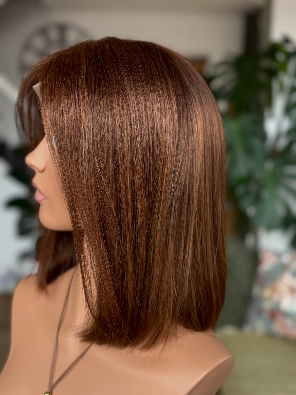 Laura Glueless Lace Top Wig 12" BOB (Medium -22.5")
