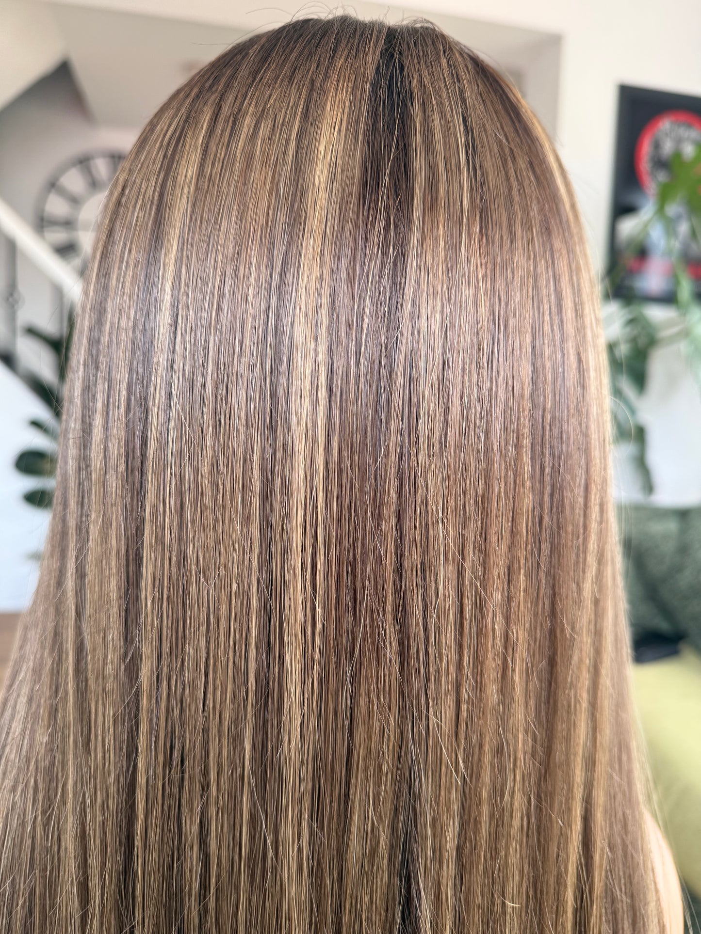 Bobby 20” Glueless 5x5 Lace Lace Top Wig (Small)
