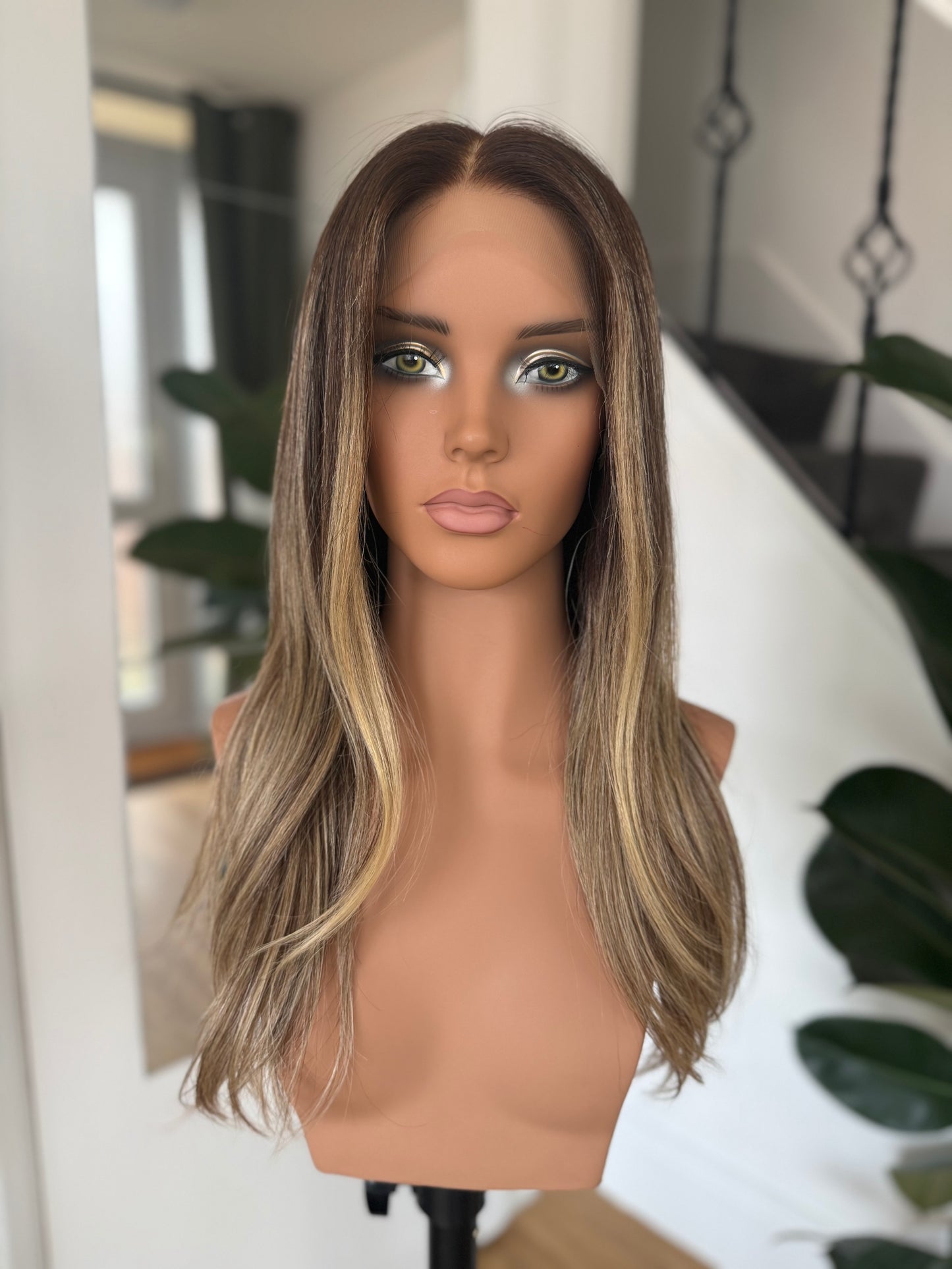 Kim 13x6 Lace Top Wig - 18" Long (Small)