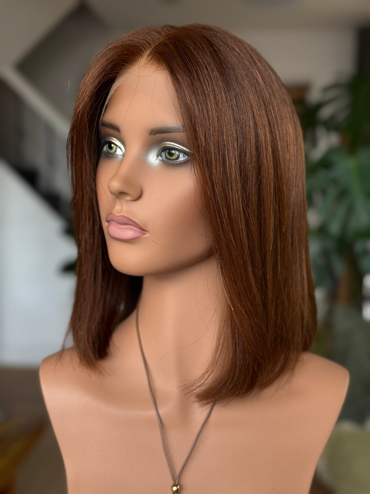Laura Glueless Lace Top Wig 12" BOB (Medium -22.5")