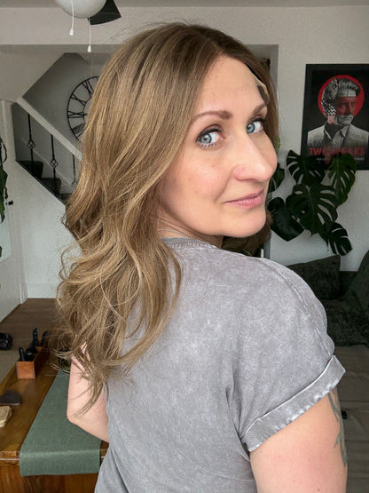 Courtney Glueless 5x5 Lace Top Wig 14" (Medium)