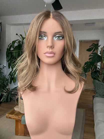 Courtney Glueless 5x5 Lace Top Wig 14" (Medium)