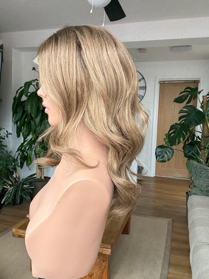 Courtney Glueless 5x5 Lace Top Wig 14" (Medium)