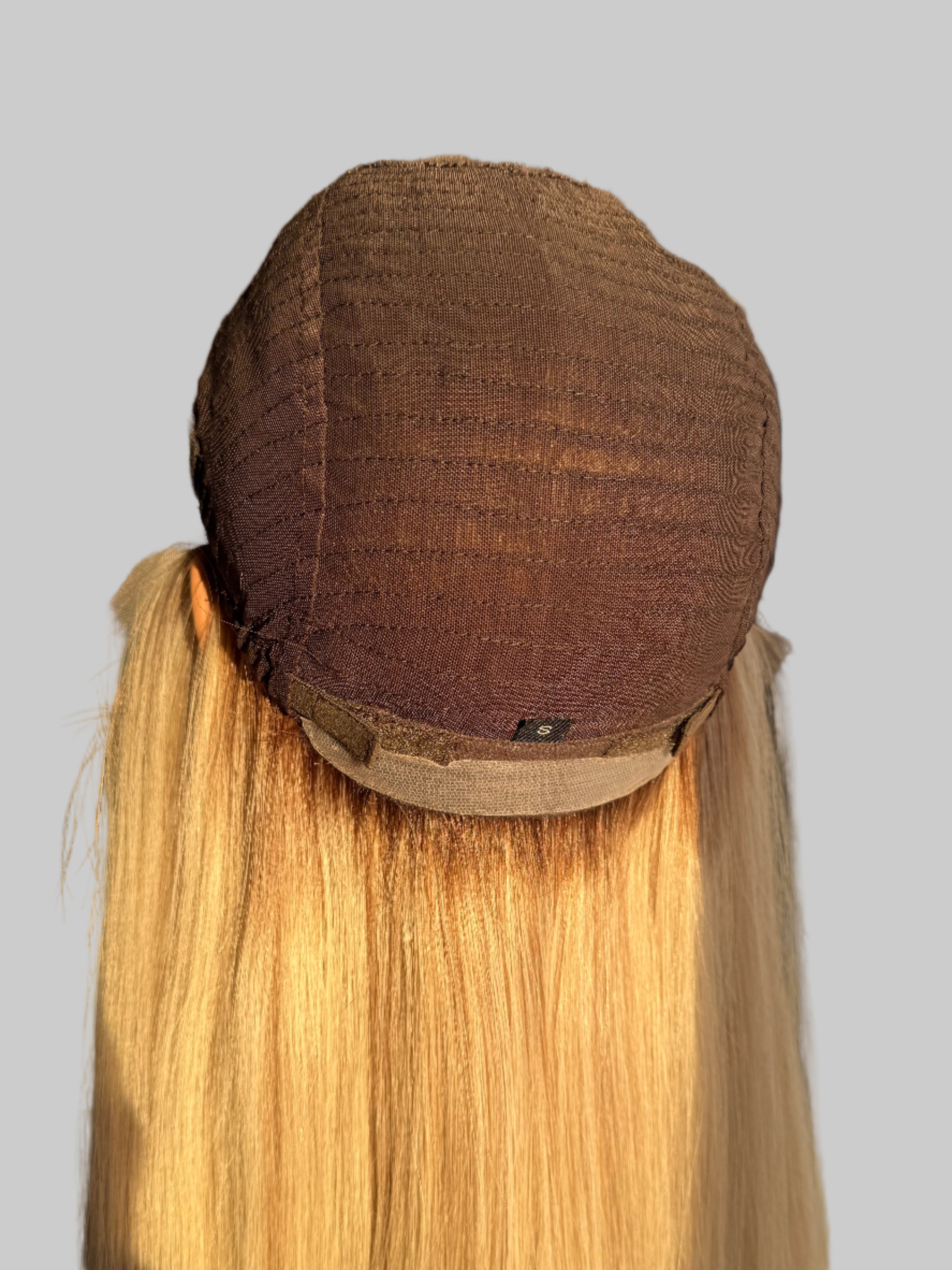 Kitty 20’’ Euro Remy Human Hair Lace Top Wig (Petite) - Light Blonde Rooted - Human Hair Wig